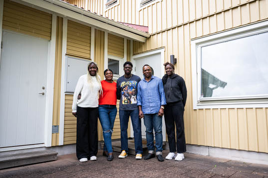 Ketsia, Marie, Joel, Jonathan och Charité Mumbongo
