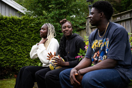 Ketsia, Charité och Joel Mumbongo