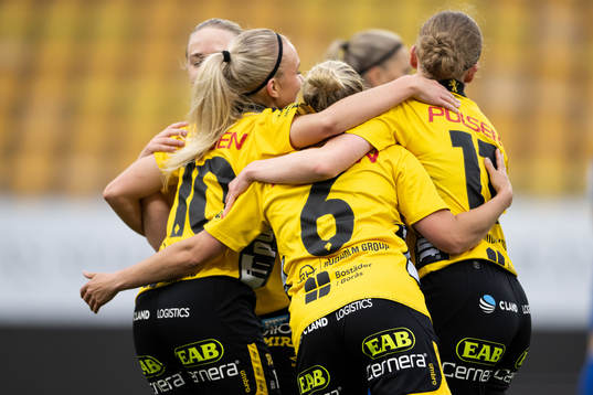 Elfsborgs Matilda Ståhlbom Karlsson jublar med