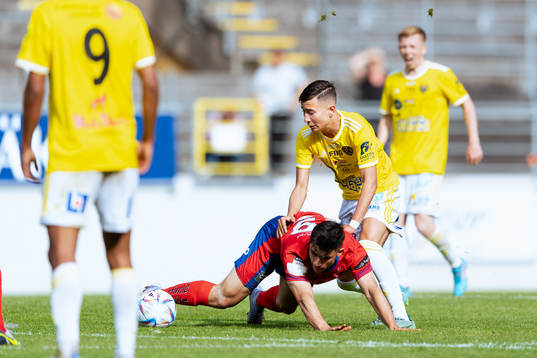 Tvååkers Mohammad Alshalkadi och Falkenbergs Sewen Emilov