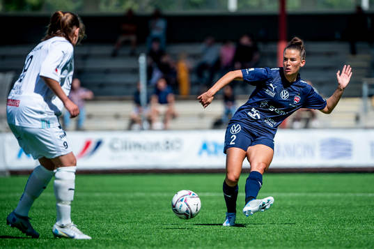 Rosengårds Katrine Veje mot Umeås Sarah Mellouk