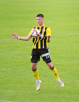 IFK Hässleholms Victor Ahlgren i matchen i DM mellan IFK Hässleholm och IF Lödde i Hässleholm 15 juni 2022.
