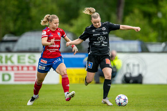 Örebros Berglind Ros Augustdottir och Vittsjös Mie Leth