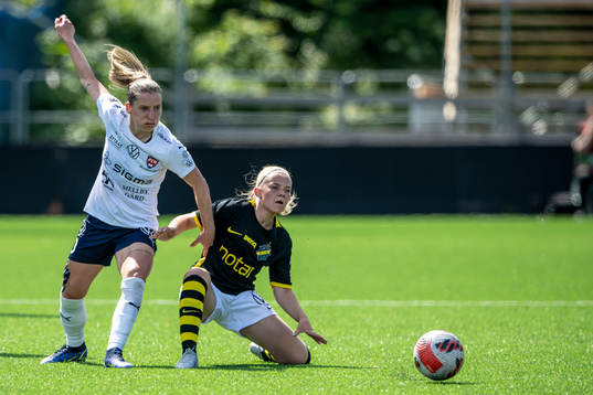 FC Rosengårds Jelena Cankovic och AIKs Matilda Nilden