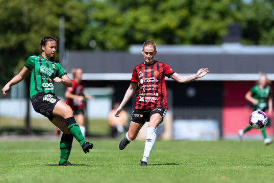 Varbergs Matilda Mårtensson och Stafsinges Lydia Schough