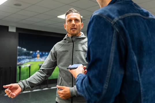 Trelleborgs tränare Kristian Haynes intervjuas