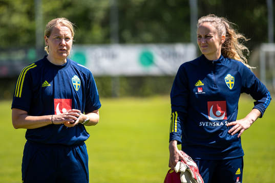 Kordinator Anna Nyström och Målvaktstränare Sofia Lundgren