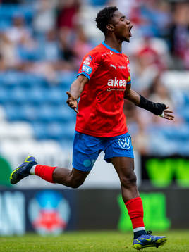 Helsingborgs Joseph Amoako jublar efter 1-0