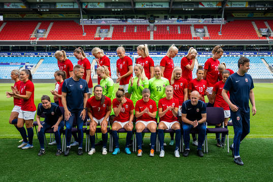 Vilde Bøe Risa, head coach Martin Sjögren, Ingrid Syrstad