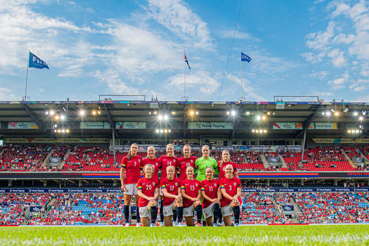 The starting eleven of Norway, from the top left; Ingrid Syrstad Engen, Frida Leonhardsen Maanum, Ada Martine Stolsmo Hegerberg, Caroline Graham Hansen, Guro Pettersen, Maren Nævdal Mjelde, Synne Skinnes Hansen, Julie Blakstad, Amalie Vevle Eikeland, Guro Reiten and Maria Thorisdottir of Norway poses for a team group photo ahead of the International friendly football match between Norway and New Zealand on June 25, 2022 in Oslo. 