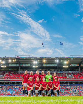The starting eleven of Norway, from the top left; Ingrid Syrstad Engen, Frida Leonhardsen Maanum, Ada Martine Stolsmo Hegerberg, Caroline Graham Hansen, Guro Pettersen, Maren Nævdal Mjelde, Synne Skinnes Hansen, Julie Blakstad, Amalie Vevle Eikeland, Guro Reiten and Maria Thorisdottir of Norway poses for a team group photo ahead of the International friendly football match between Norway and New Zealand on June 25, 2022 in Oslo. 