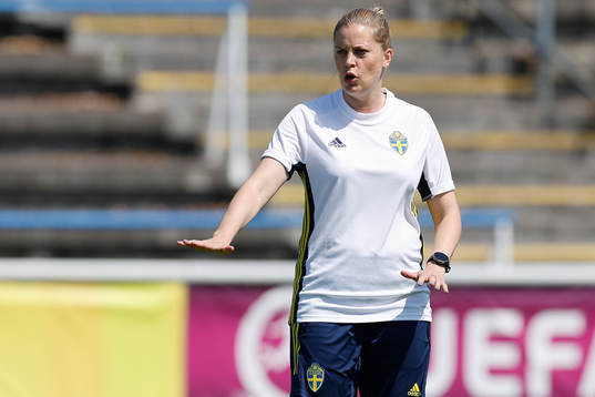 Caroline Sjöblom, head coach of Sweden,