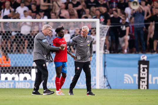 Helsingborgs Benjamin Acquah har ont