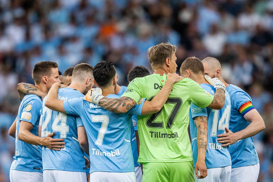 Malmö FFs spelare samlas