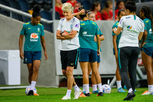 Head coach Pia Sundhage