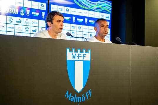 Malmö FFs tränare Milos Milojevic och Helsingborgs tränare Alvaro Santos