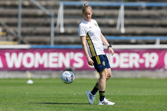 Caroline Sjöblom, head coach of Sweden,