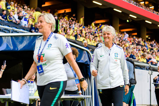 Assistant coach Lilie Persson and coach Pia Sundhage
