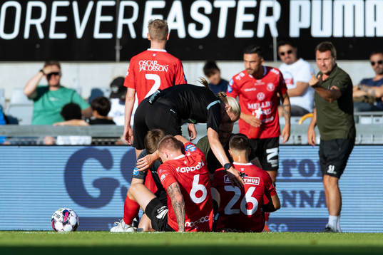 Trelleborgs Jesper Modig och Haris Brkic behandlas för