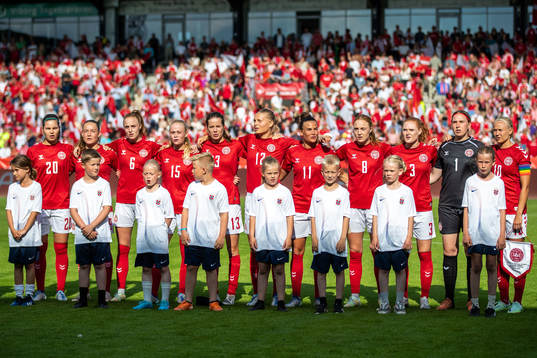 Signe Bruun, Rikke Sevecke, Karen Holmgaard, Kathrine Kuhl, Sofie Junge, Stine Larsen, Katrine Veje, Sara Holmgaard, Stine Ballisager, goalkeeper Lene Christensen and Pernille Harder