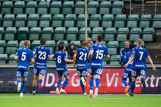 Sundsvalls Daniel Stensson jublar efter 2-1