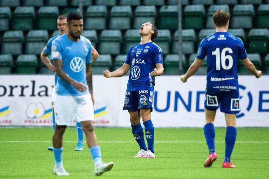 Sundsvalls Daniel Stensson jublar