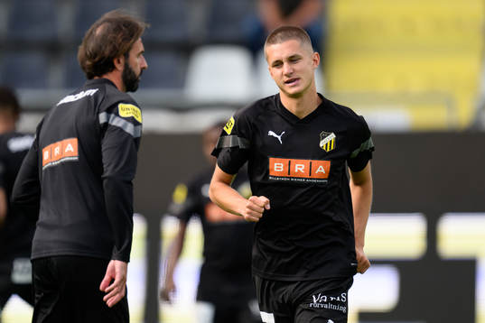 Häckens Leo Bengtsson innan fotbollsmatchen i Allsvenskan