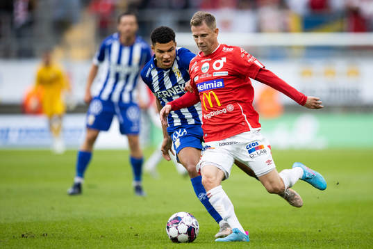 Degerfors Johan Bertilsson och IFK Göteborgs Alexander