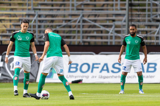 Jönköpings Junes Barny före fotbollsmatchen i Superettan mellan Halmstad och Jönköpings Södra den 5 juli 2022 i Halmstad. 