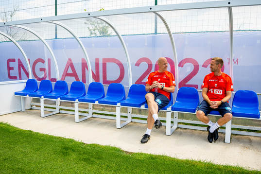 Anders Jacobson, assistant coach, and Martin Sjögren, head coach of the Norwegian national football team,