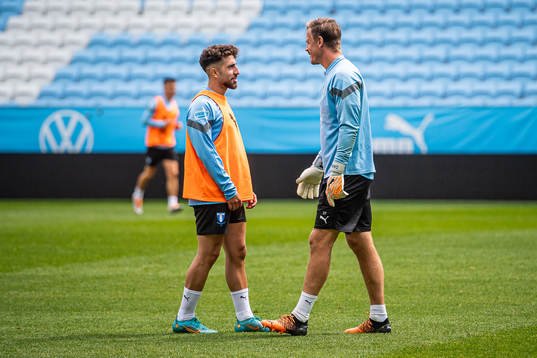 Moustafa Zeidan och målvakt Johan Dahlin