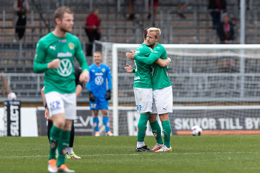 Jönköpings Södras Adam Ben Lamin och Sebastian Crona