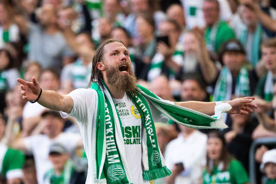 Hammarbys Bjørn Paulsen tackas av