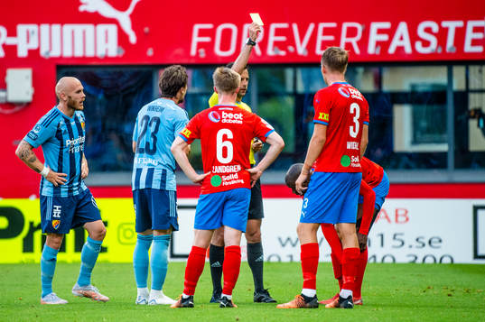 Djurgårdens Gustav Wikheim och Helsingborgs Ravy