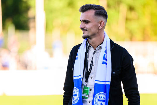 Värnamos nyförvärv Ajdin Zeljkovic presenteras i halvlek