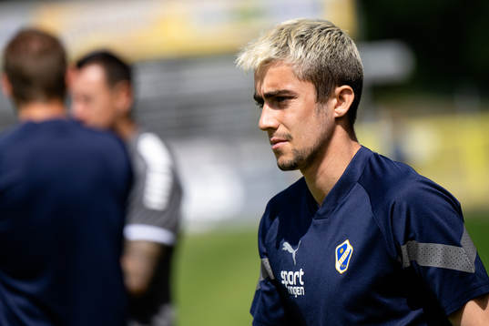 Halmstads Emil Tot Wikström före fotbollsmatchen i