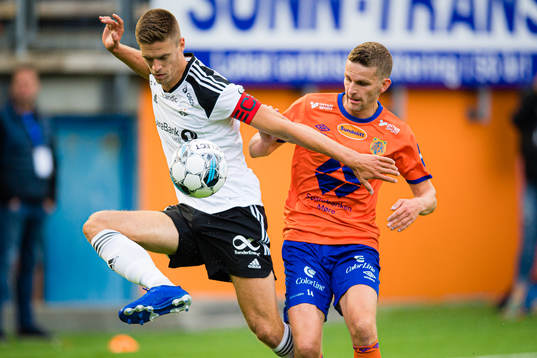 Markus Henriksen of Rosenborg and Torbjørn Kallevåg of