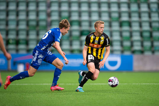 GIF Sundsvalls Marcus Burman och Häckens Tomas Olai Totland