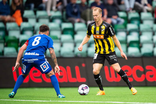 GIF Sundsvalls Pontus Silfwer och Häckens Gustav Berggren