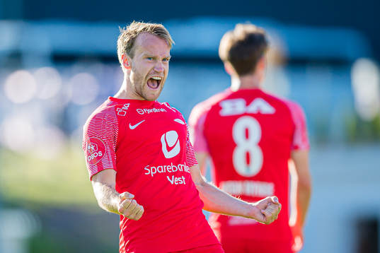 Bård Finne of Brann celebrates