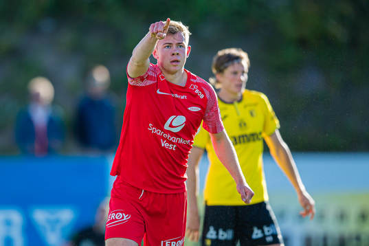 Aune Selland Heggebø of Brann celebrates
