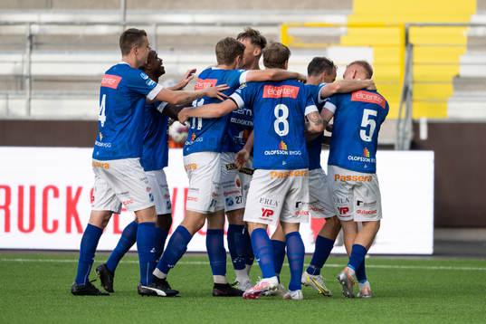 Norrbys spelare jublar