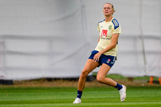 Fridolina Rolfö of the Swedish women's national football team at a training session