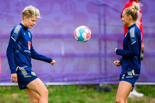 Lina Hurtig and Nathalie Björn of the Swedish women's national football team at a training session