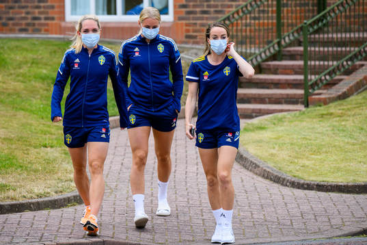 Elin Rubensson, Stina Blackstenius and Kosovare Asllani of the Swedish women's national football team ahead of a press event