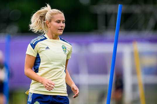 Amanda Nilden of the Swedish women's national football team at a training session