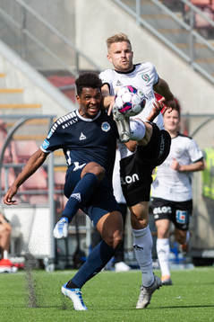 Utsiktens Mikkel Konradsen Ceide och Örebros Erik Björndahl