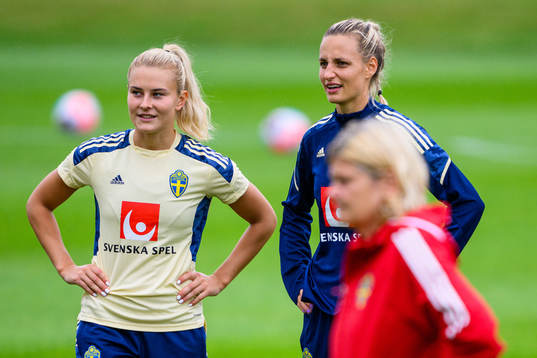 Amanda Nilden and Nathalie Björn of the Swedish women's national football team at a training session