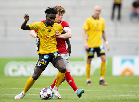 Elfsborgs Emmanuel Boateng och Kalmars Oliver Berg