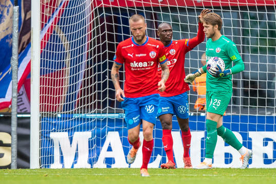 Helsingborgs Ravy Tsouka-Dozi och målvakt Kalle Joelsson